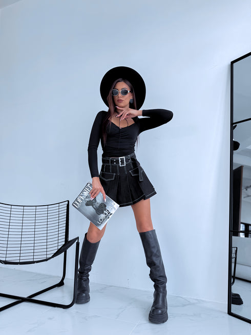 Top "GET RICH VD1877" Black