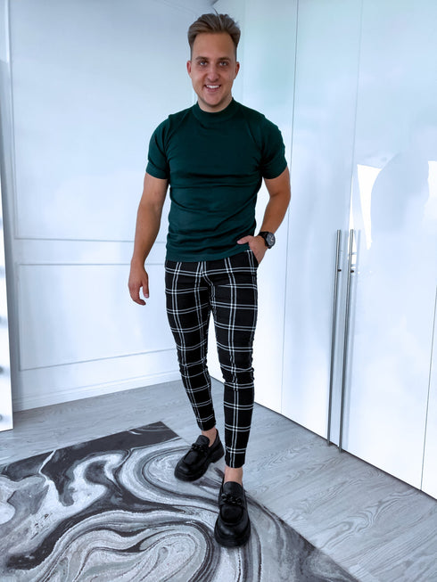 Dubulta rūtojuma, vīriešu bikses - melnas ar baltu 10-1