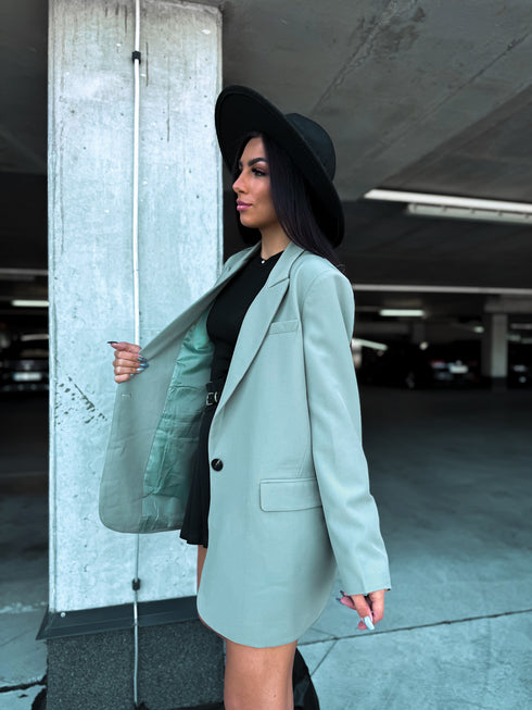 Švarkelyje "BELLA" - HAKI