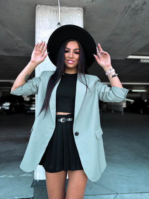 Švarkelyje "BELLA" - HAKI