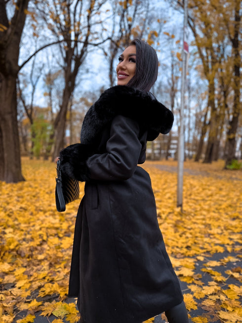 Зимнее теплое пальто с пухом - черное