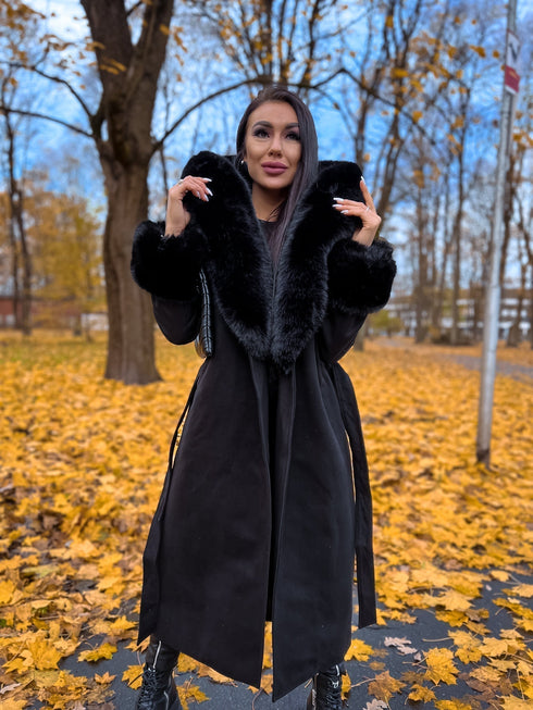 Зимнее теплое пальто с пухом - черное