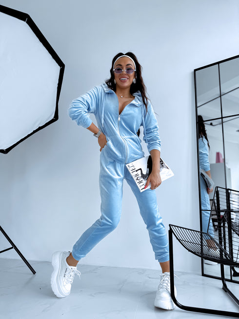 Divdaļīgs, samta kostīms "PAVASARIS" - GAIŠI ZILS