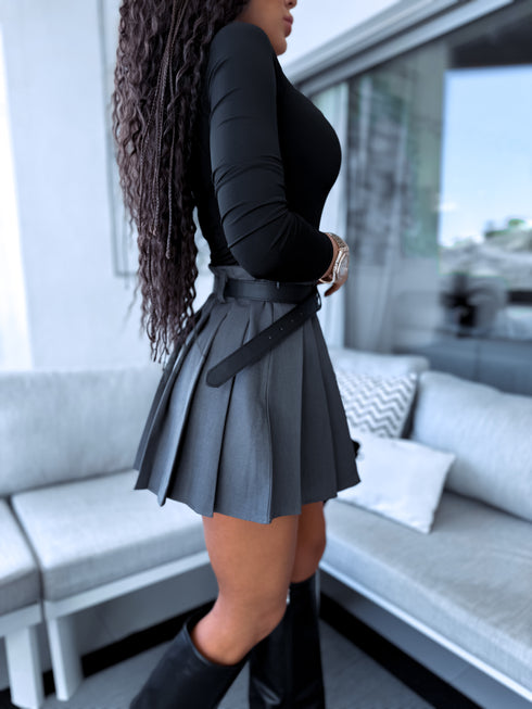 GOFRĒTI šortai + diržas DOVANA "AMĒLIJA" - Pilki