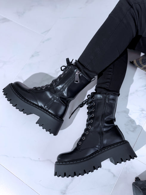 "TUNNEL AM7559" odos imitacijos batai - juodi