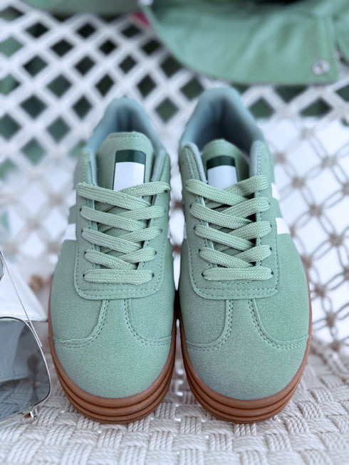 GREEN boots "TWO STRIPES 24001"