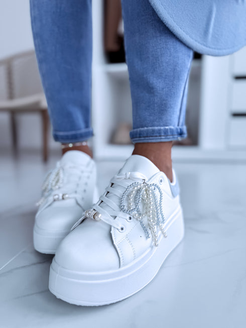 Baltas botas ar zilu ielaidumu "FUZZY" 9148 PRE-ORDER