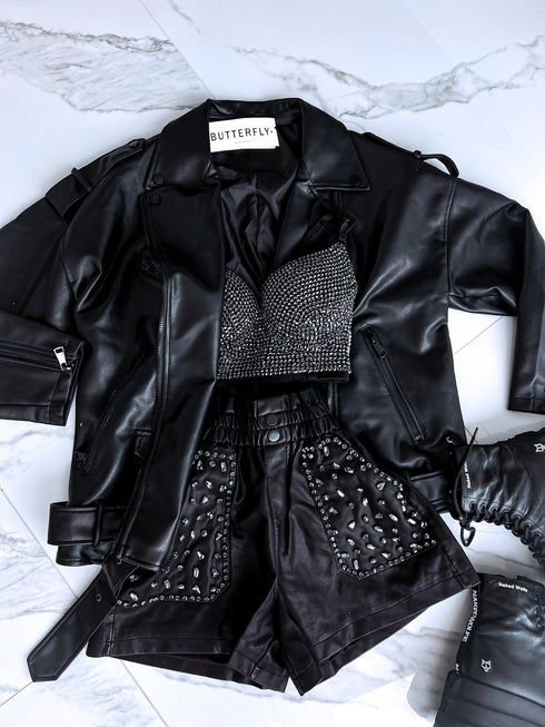 Куртка оверсайз из искусственной кожи с ремнем PU28 - черная