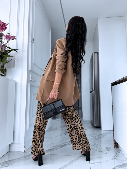 Oversize, klasikinis švarkas - ŠVIESI RUDA