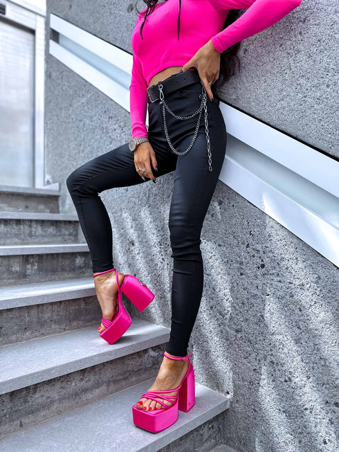 ELYNDI BEST faux leather pants with push-up effect