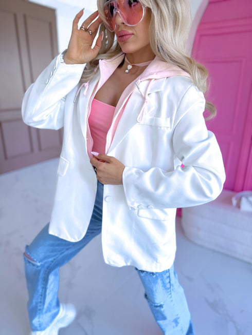 Švarkas arba džemperio užsegimas - BALTA