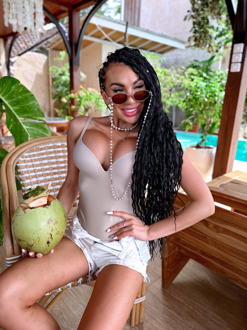 ELYNDI, stringo formos koreguojantis bodis - smėlio spalvos