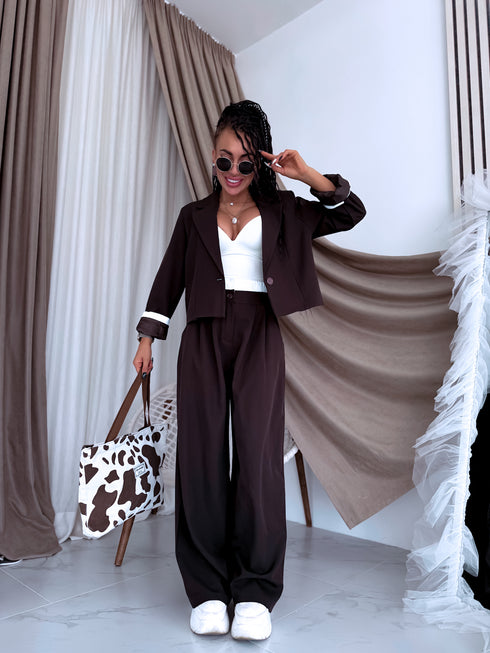 "MAJORY 74" komplekts - žakete + bikses - CHOCO