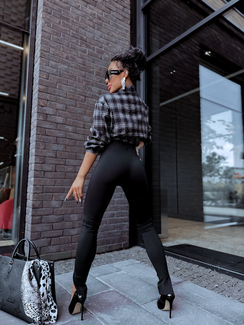 Juodi, LUX leginsai su plyšiais LM1173