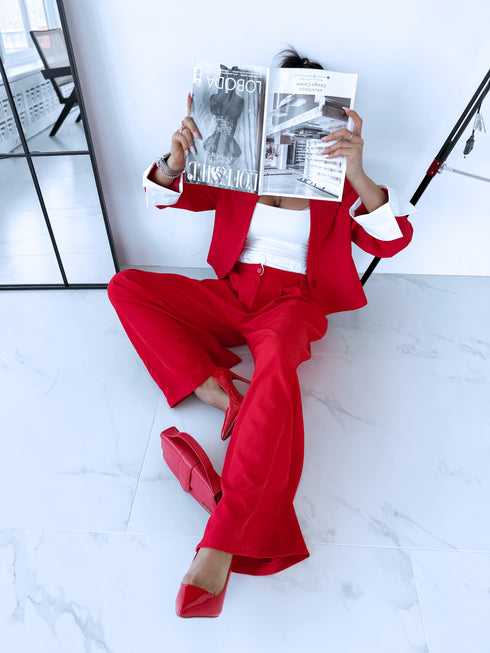 "MAJORY 74" komplekts - žakete + bikses - SARKANS