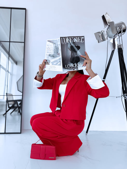 "MAJORY 74" komplekts - žakete + bikses - SARKANS