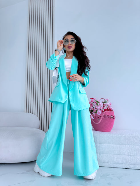 Mint, ONE SIZE jacket + white top