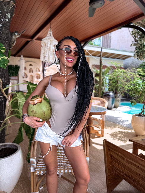 ELYNDI, stringo formos koreguojantis bodis - smėlio spalvos