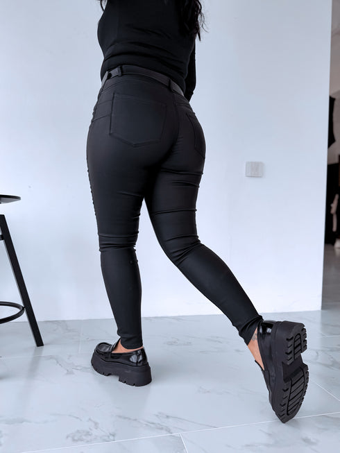 ELYNDI BEST faux leather pants with push-up effect