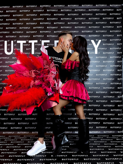 Melna korsete ar sānu ornamentiem