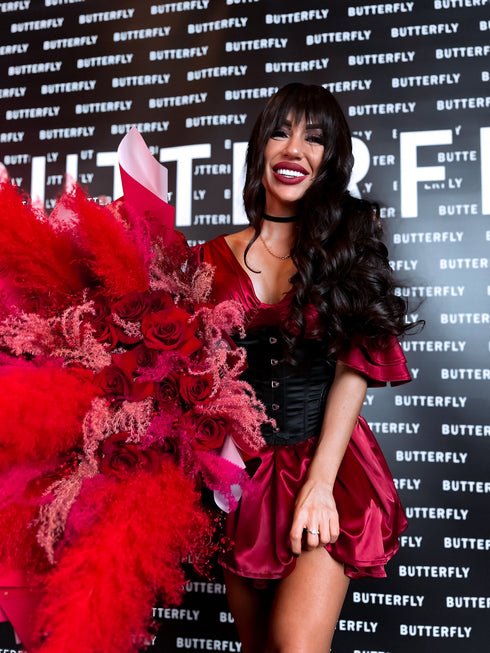 Melna korsete ar sānu ornamentiem