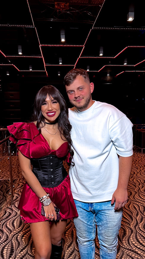 Melna korsete ar sānu ornamentiem