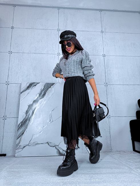 DIVPUSĖS, GOFRUOTOS sijonas su juodu tiuliu - JUODI