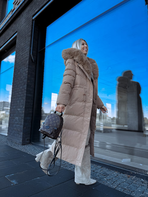 Ilgas paltas "WINTER WEAR FC83" - KAPUČINO IŠANKSTINIS UŽSAKYMAS