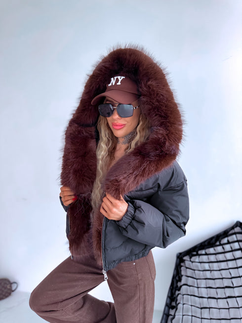 Pufīga, īsā virsjaka "OLYMP FC7631" - MELNA