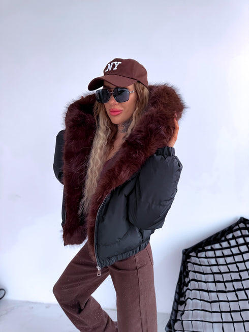 Pufīga, īsā virsjaka "OLYMP FC7631" - MELNA