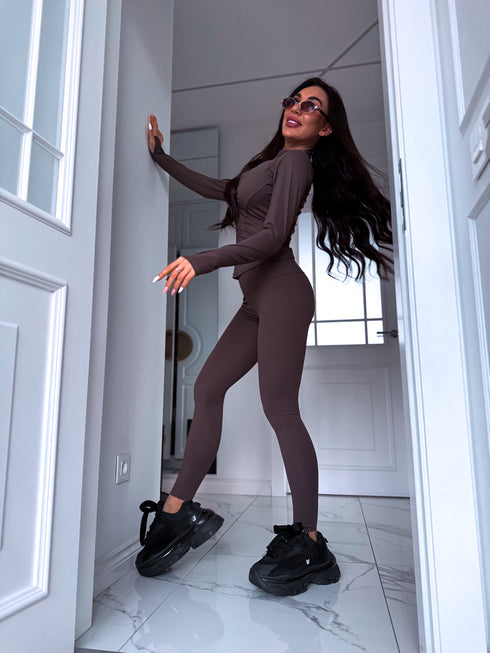 Elastīga jaka "PILATES" - CHOCO