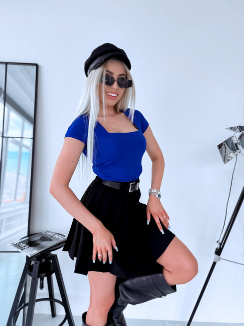 BASIC T-shirt with square neckline - ROYAL BLUE