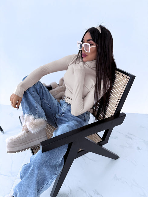 Klasikinis megztinis - ŠVIESIAI SMĖLINĖ