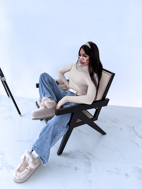 Klasikinis megztinis - ŠVIESIAI SMĖLINĖ