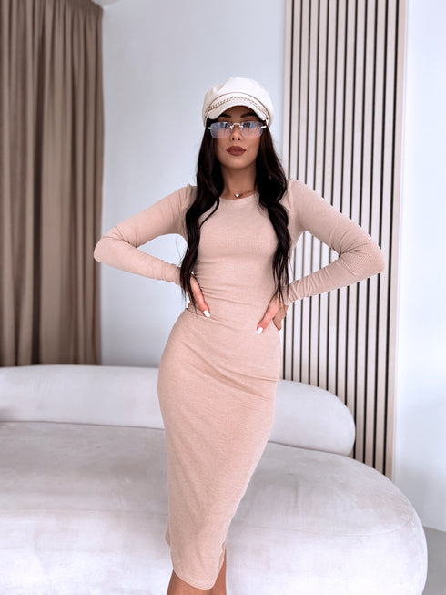 Gara, adīta kleita "LIESMA VD82" - TUMŠI BĒŠA