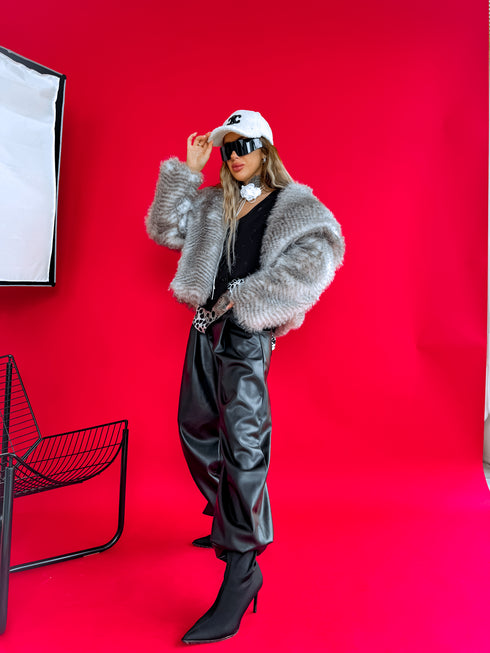 "CITY ASH BY303" mākslīgās kažokādas virsjaka - pelēkbrūna