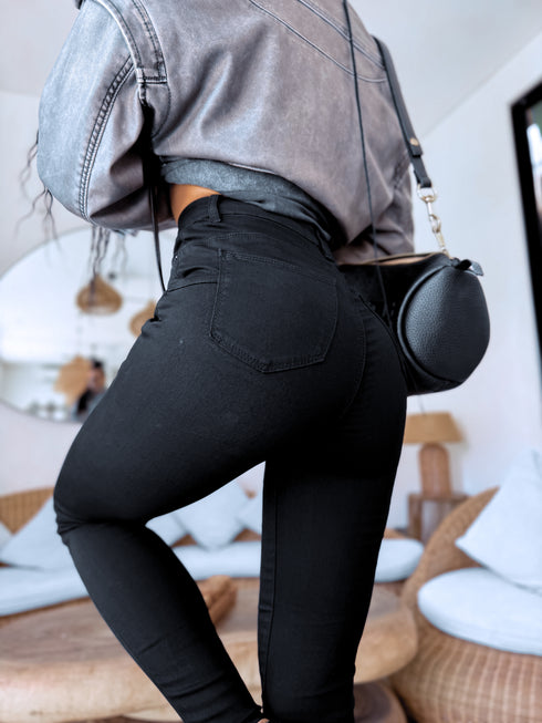 Juodos džinsinės kelnės "DAILY LOOK" XJ130 IŠANKSTINIS UŽSAKYMAS