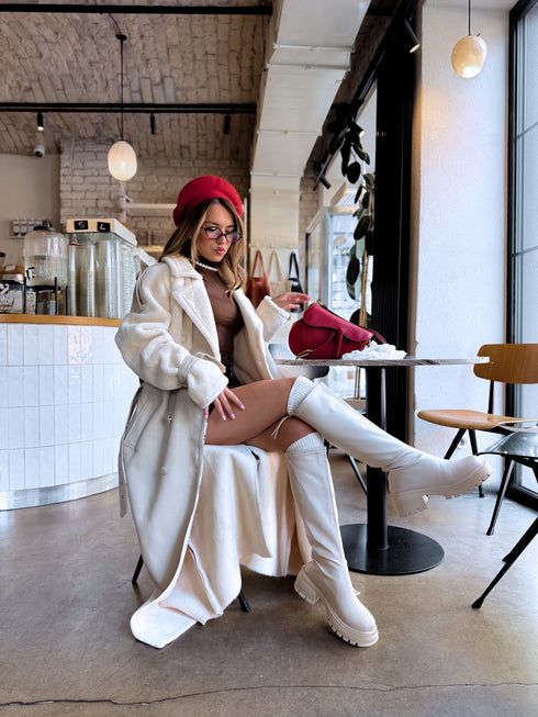 "LUX PLUSH CV2193" ādas imitācijas mētelis - BĒŠS AR BALTU