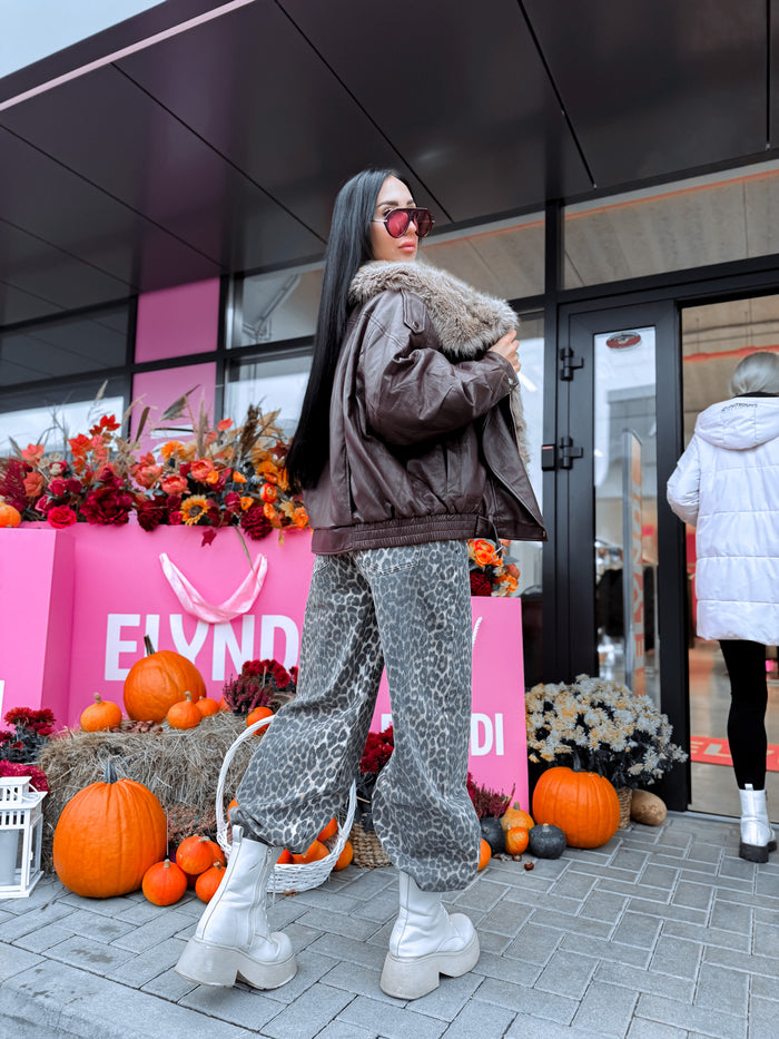 "SIMPLY YOURS 202318" dirbtinės odos striukė - CHOCO SU SMĖLINĖS SPALVOS DETALĖMIS