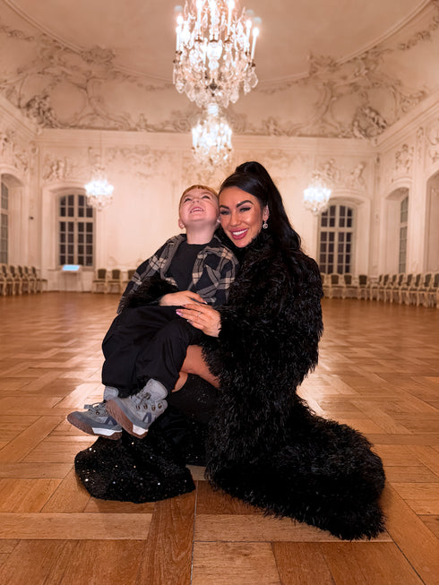 Длинное пальто из искусственного меха "CYBER" - ЧЕРНЫЙ