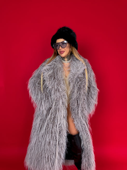 LUX mākslīgās kažokādas mētelis "ICY" LD05- kapučīno