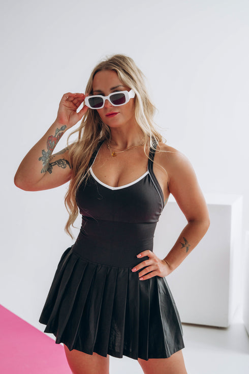 ELYNDI sporta šortkostīms "INETA 6026" – MELNS