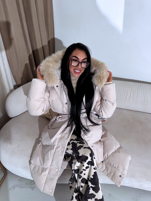 СВЕТЛО-БЕЖЕВАЯ куртка на широкой застежке "CAMRY FC96"