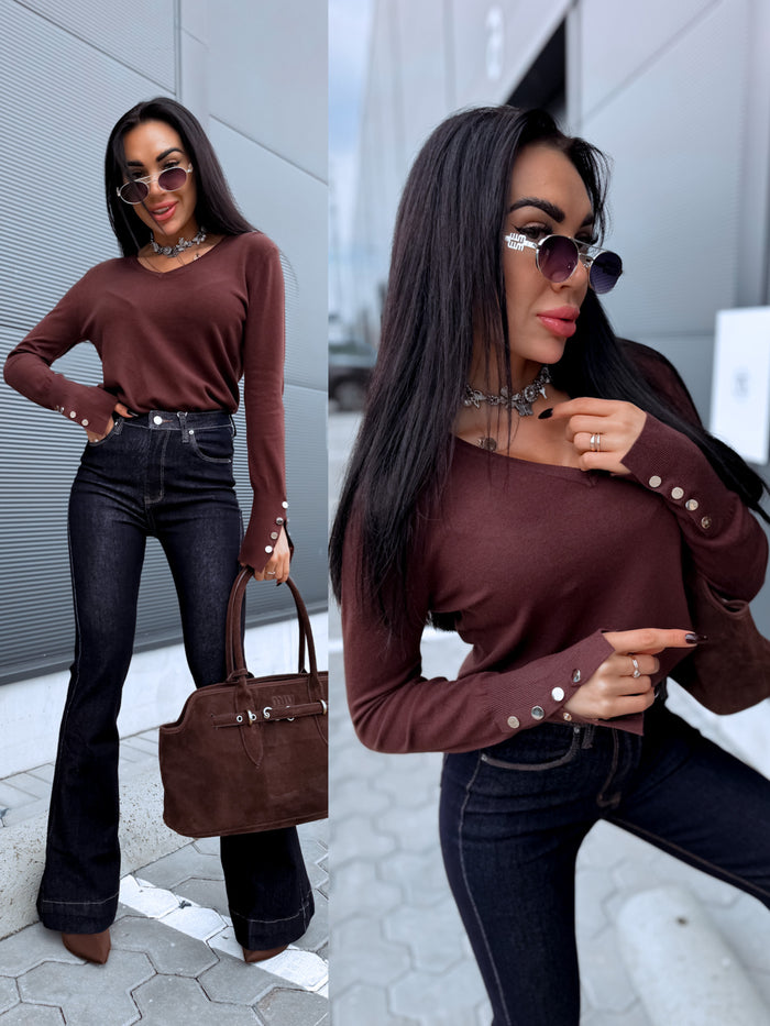 Megztinis su spaudėmis "GIRLS CLUB W2601" - CHOCO