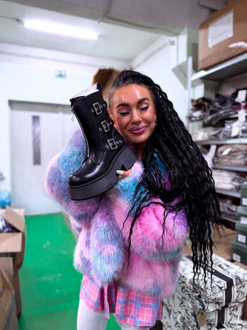 Zābaki ar dekoratīvo rāvējslēdzēju "BUCKLE Y2075" - MELNI