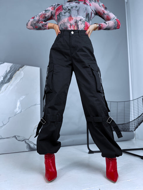 "CARGO VIBES" bikses K609 - MELNAS PRE-ORDER