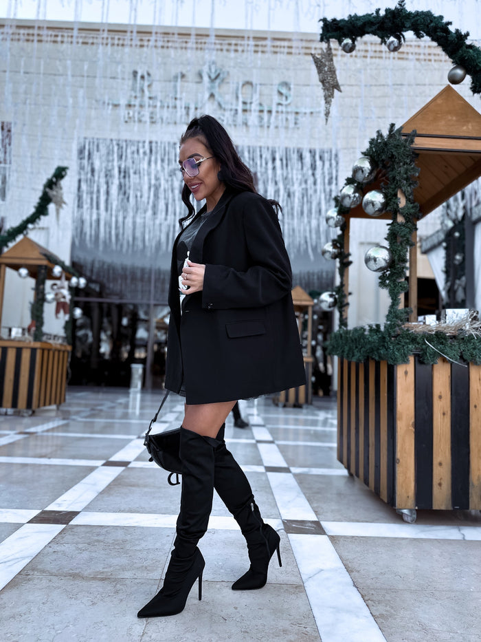 Oversized blazer with black sleeve buttons - black PRE-ORDER