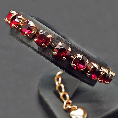 Apyrankė „Klasika (Ruby)“ su Swarovski™ kristalais