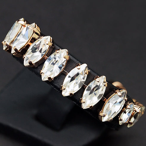 Aproce "Ornella" ar Swarovski™ kristāliem