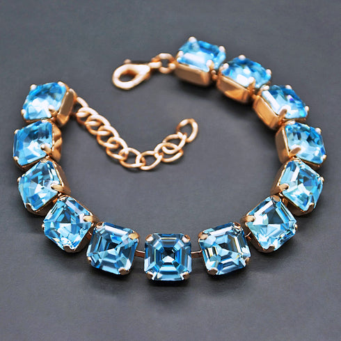 Aproce "Imperial (Aquamarine Blue)" ar Swarovski™ kristāliem